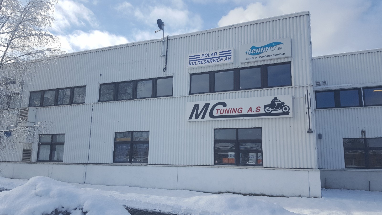 Gode profileringsmuligheter mot Østre Rosten, lokaler i 2.etg Galleribilde