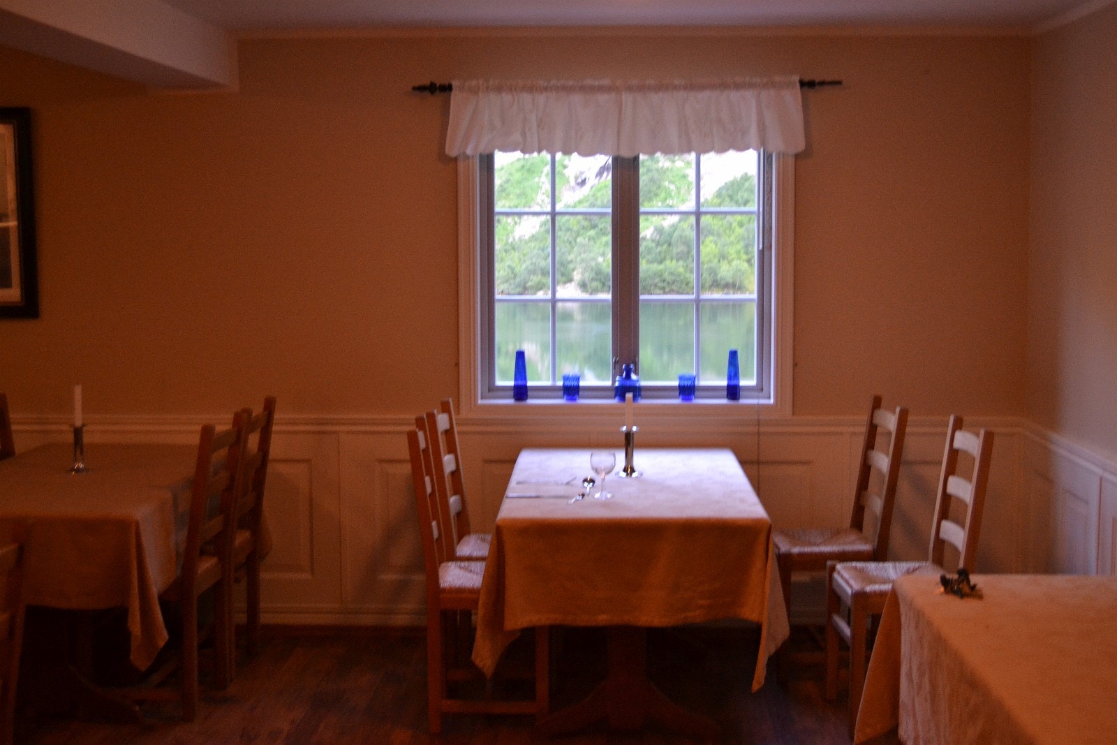 Spisesalen i Gjestgiveriet Galleribilde