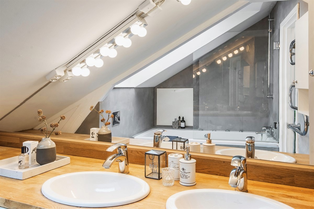 Bad i 5. etasje Galleribilde