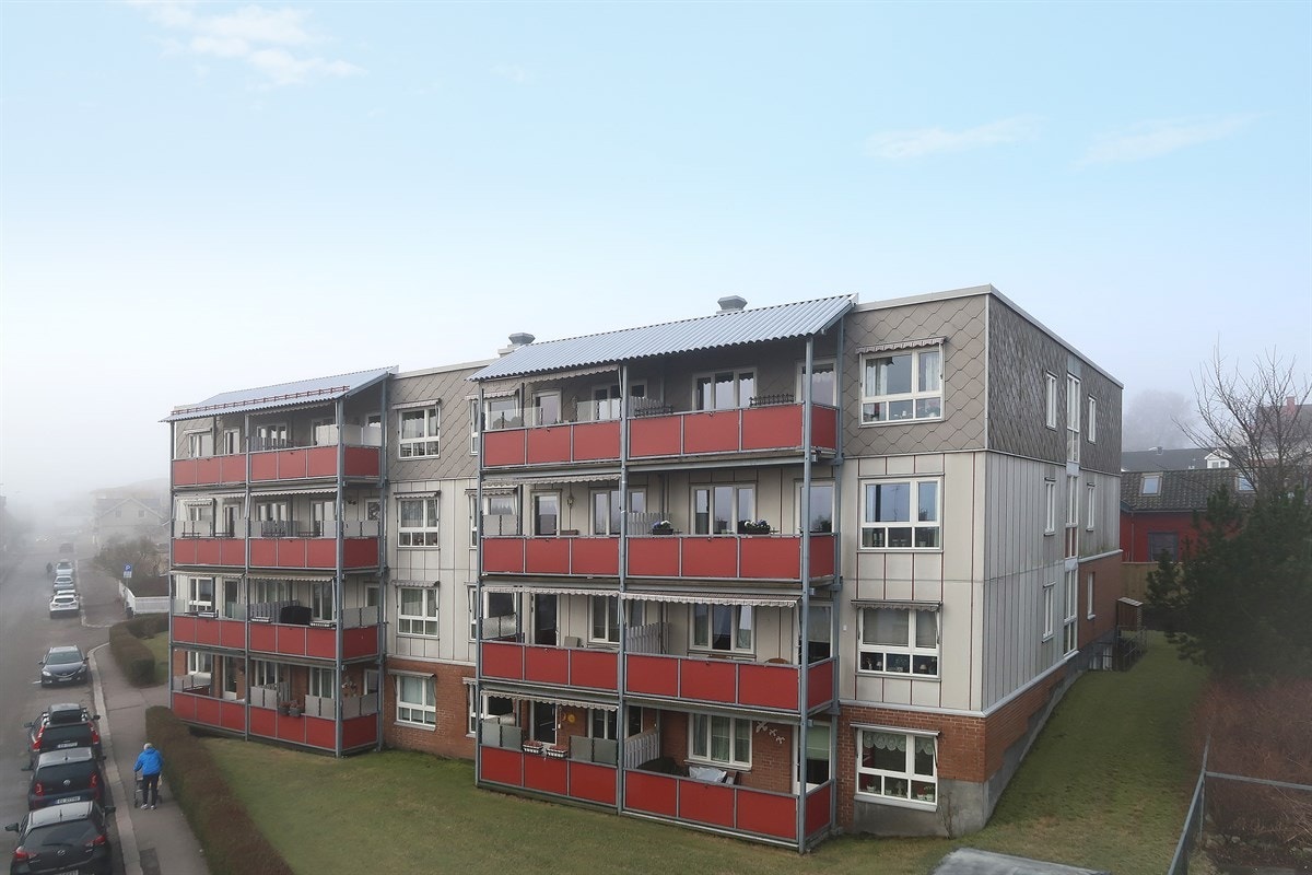 Leiligheten ligger fint til på enden i 2. etasje. Galleribilde