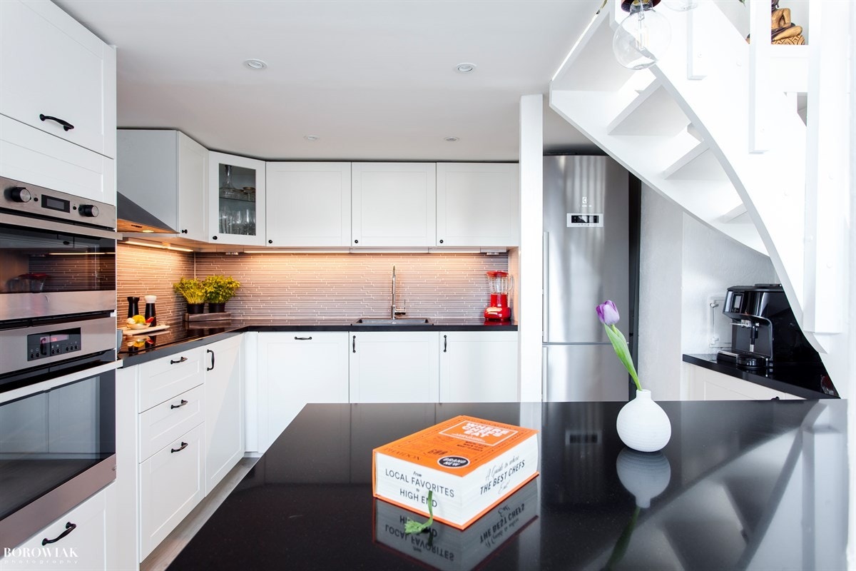 Praktisk og meget pent kjøkken Galleribilde