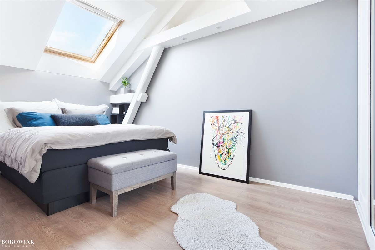 Stort soverom med masse skapplass Galleribilde