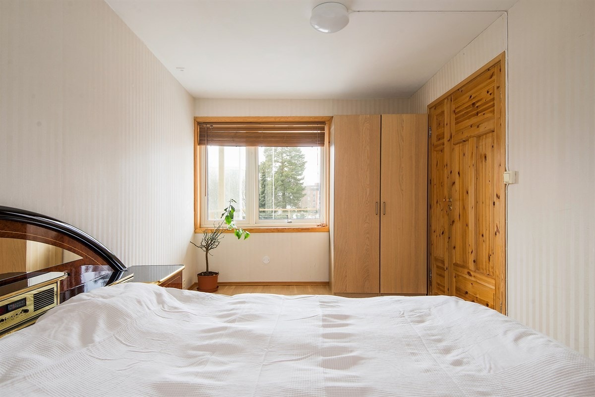 Soverom I - inn fra stue. Galleribilde