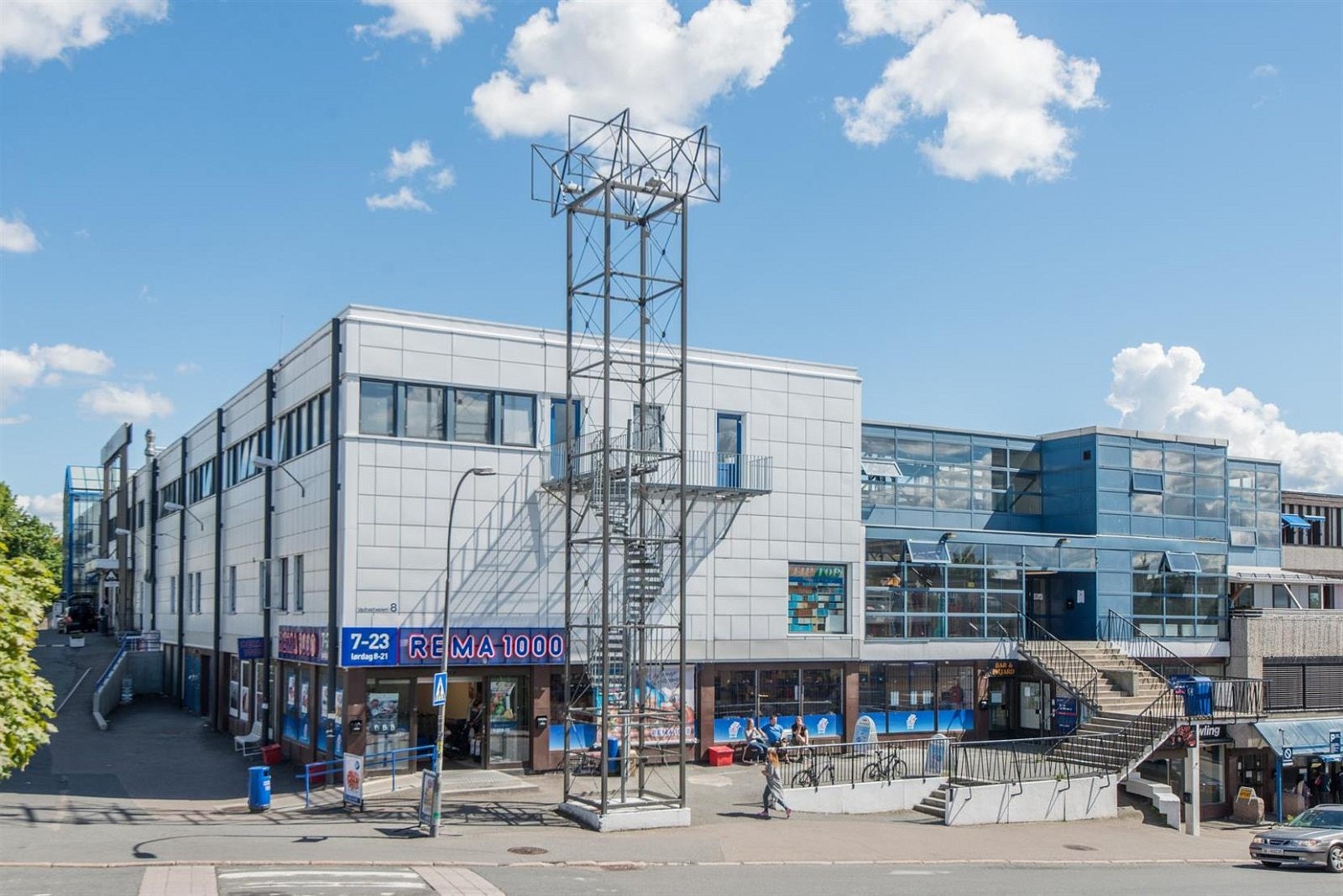 Veitvet Senter er under oppgradering og det lags plass for flere spennende butikker og aktiviteter for store og små Galleribilde