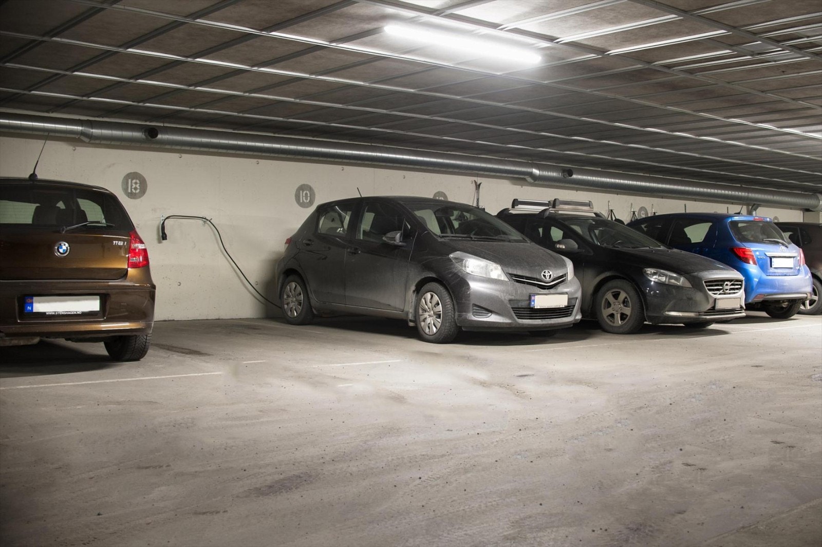 Felles garasjeanlegg. Galleribilde