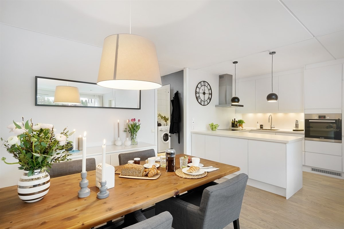 Lekker og moderne 2-roms som ble betydelig påkostet i 2015. Galleribilde