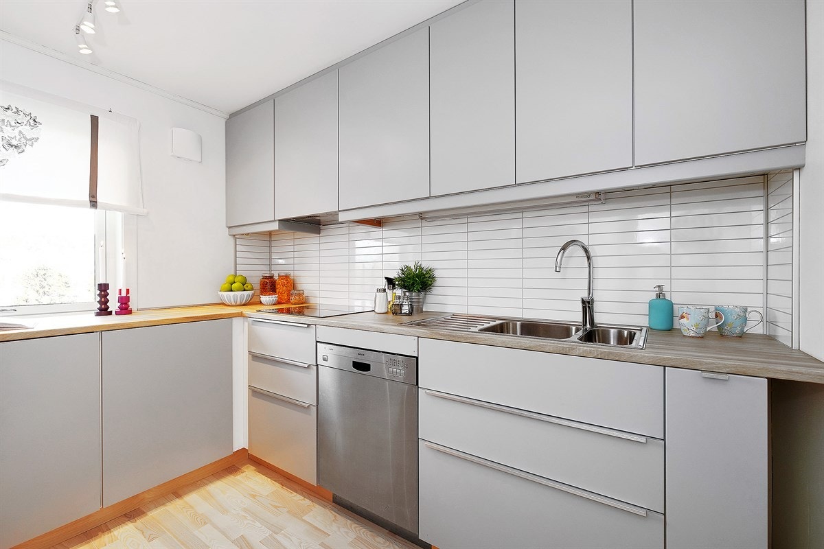 Kjøkkenet har en lekker Ikea innredning fra 2015. Galleribilde