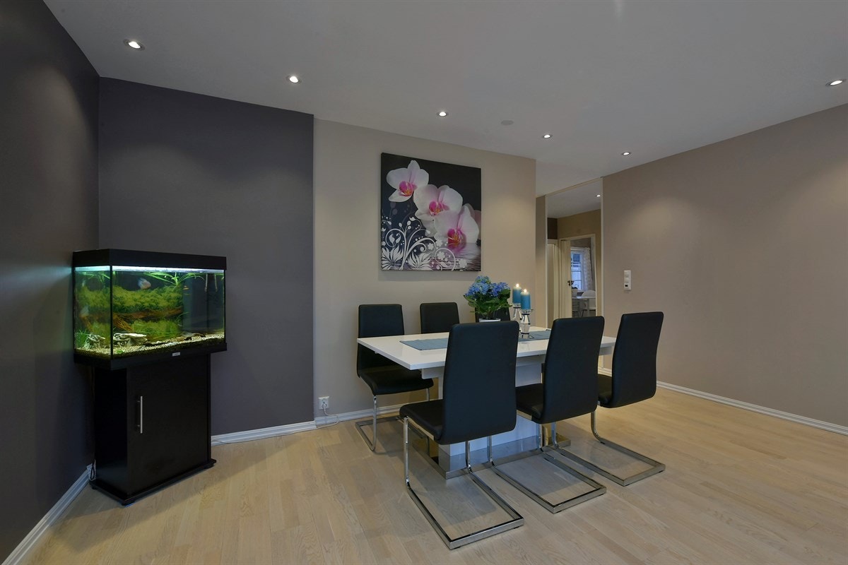 Det er downlights i taket. Galleribilde