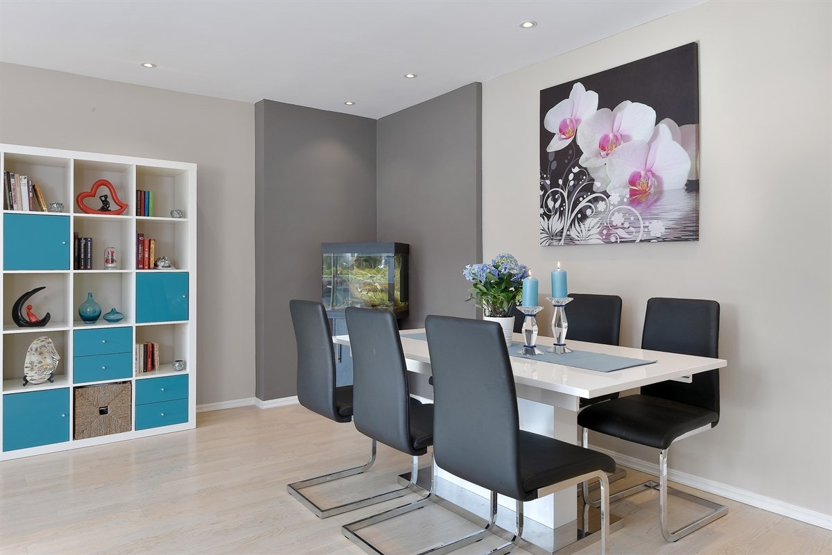 Stuen har varmekabler i gulv. Galleribilde