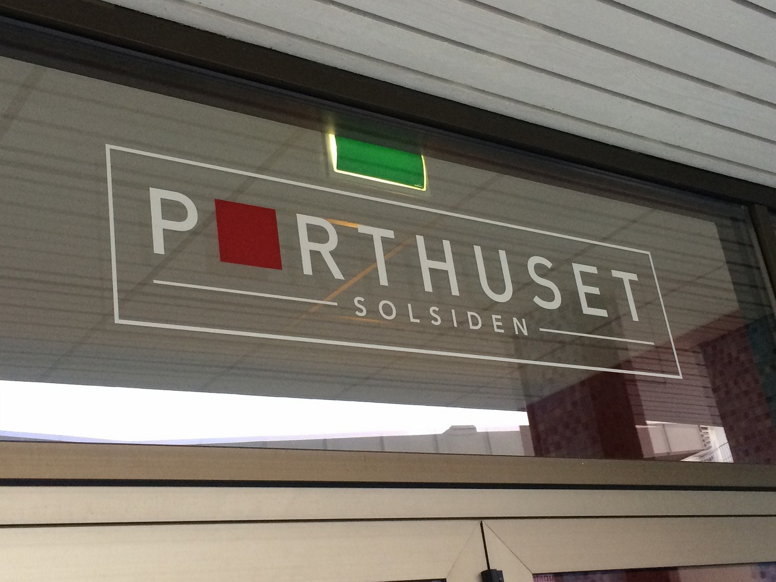 Logo "Porthuset" Solsiden Galleribilde