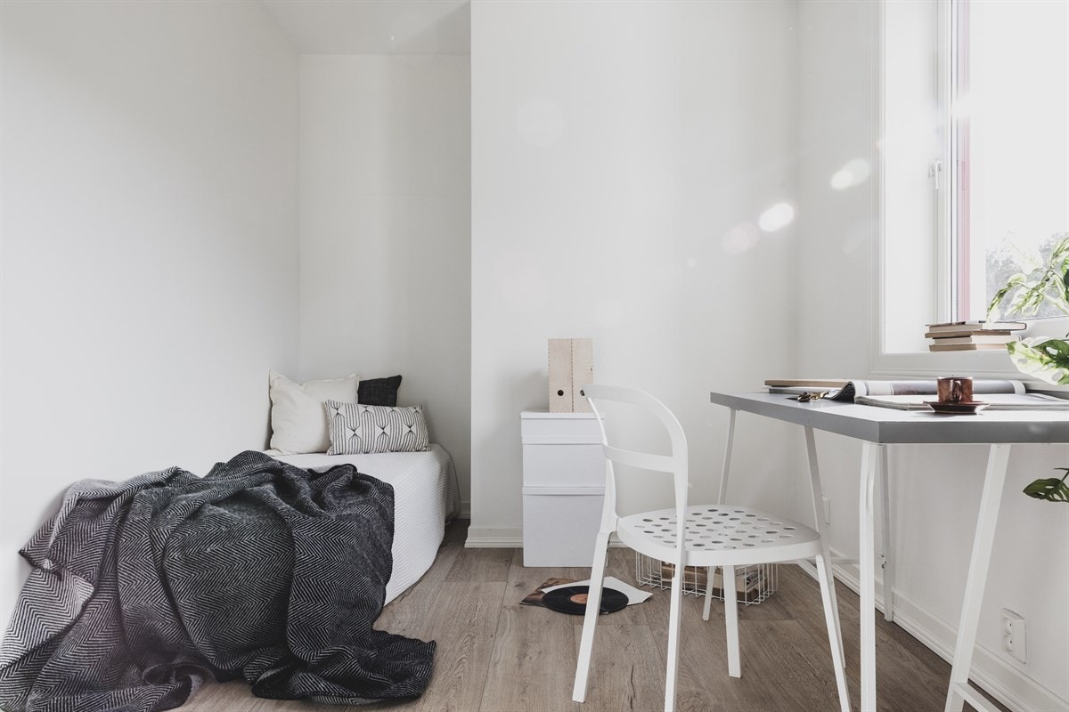 Det ene soverommet kan innredes som kombinert gjesterom og kontor. Galleribilde