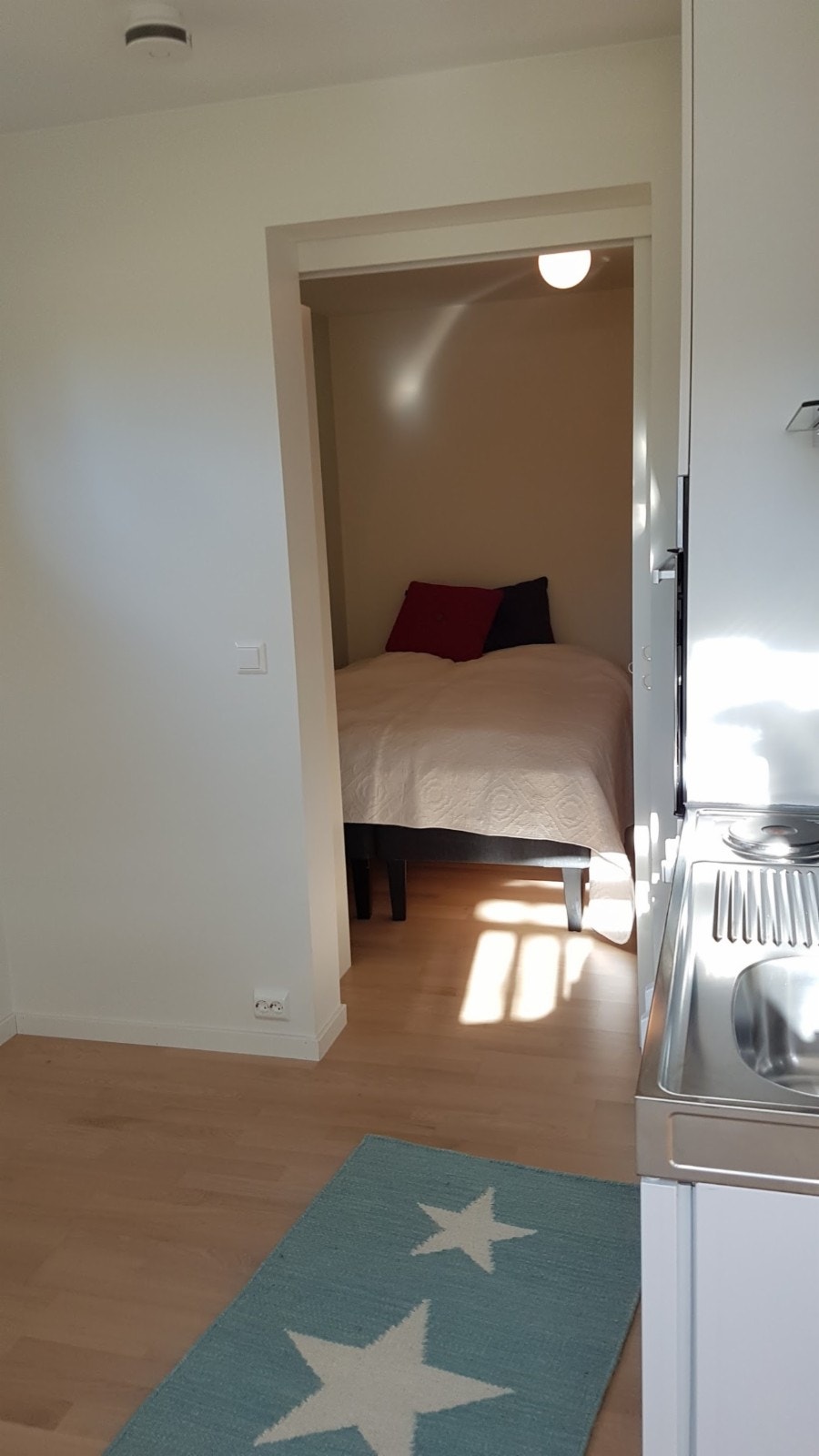 Soverom/Stue med skyvedør Galleribilde
