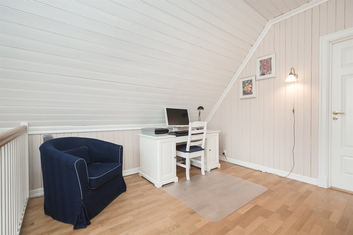 Arbeidsrom i 2. etasje - Var tidligere en del av soverom II Galleribilde