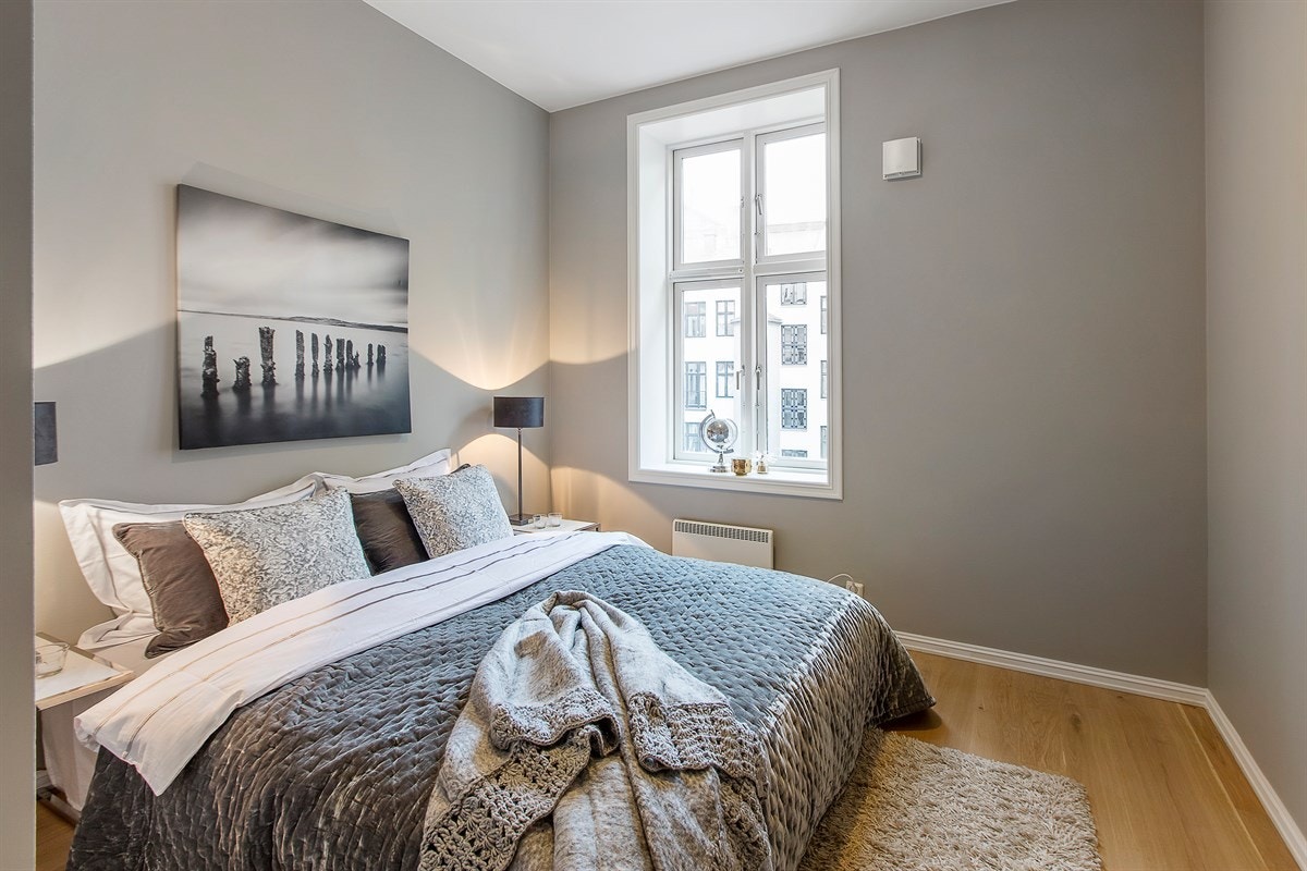 Soverom 1 - begge soverom vendt inn mot bakgård Galleribilde