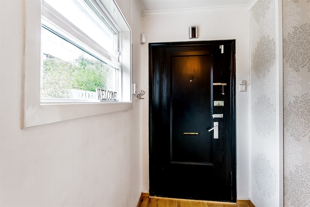 Flott hoveddør. Galleribilde