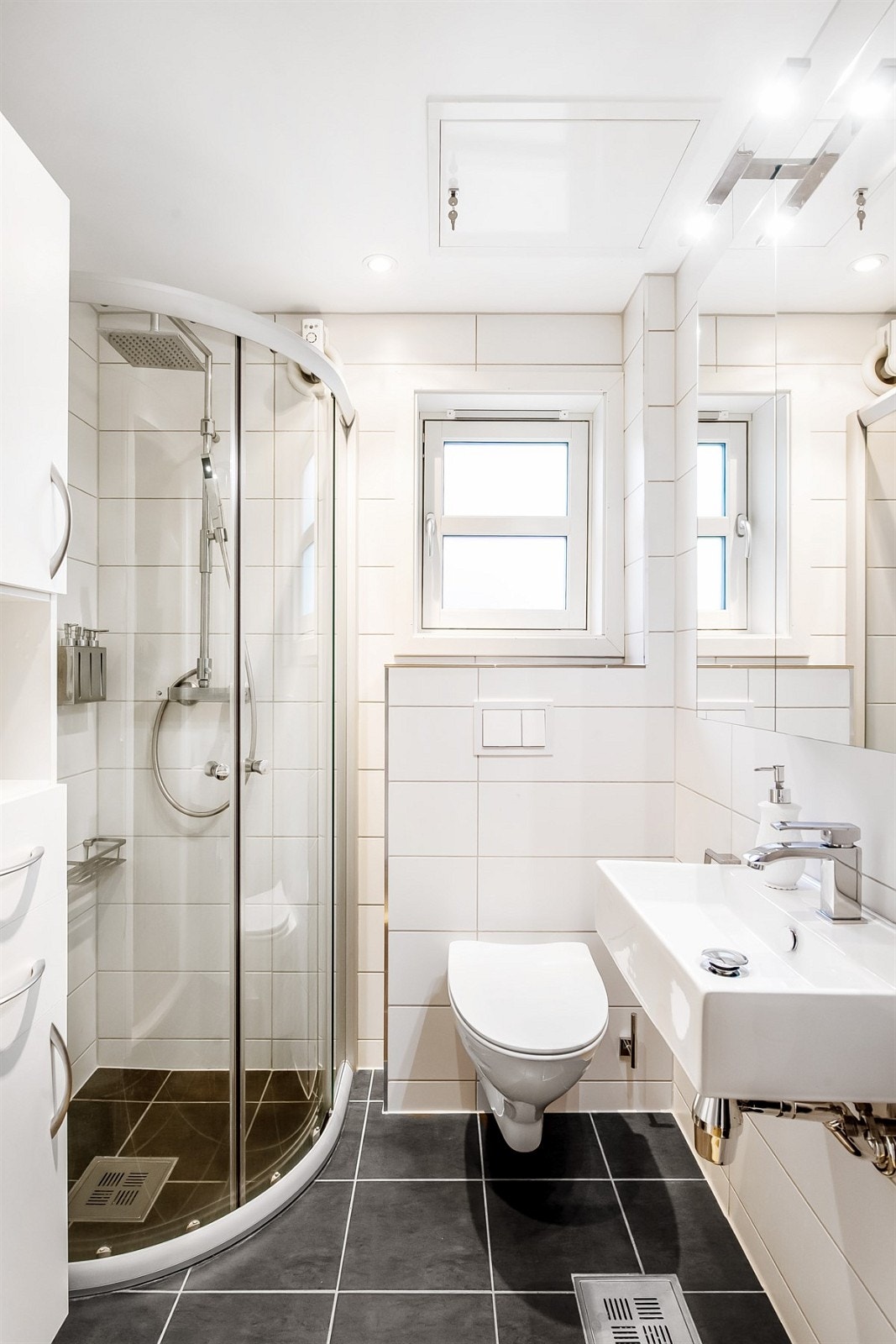 Baderom i 1. etasje. Galleribilde