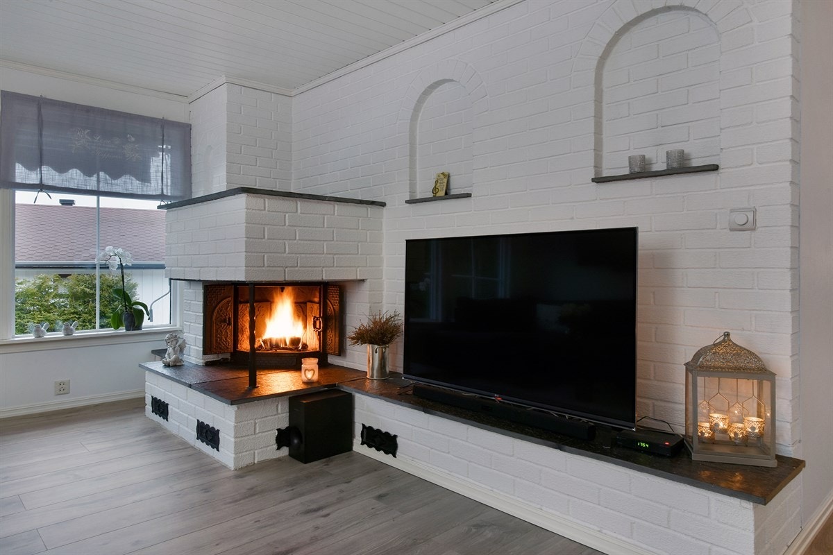 En murt hjørnepeis gir ekstra hygge og varme. Galleribilde