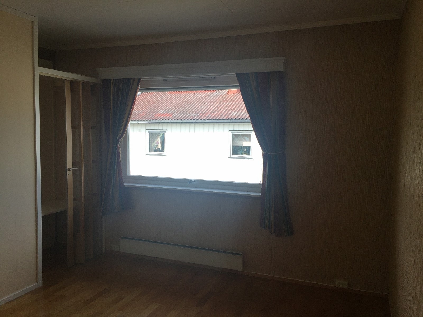 2. etasje - Rom 5 Galleribilde