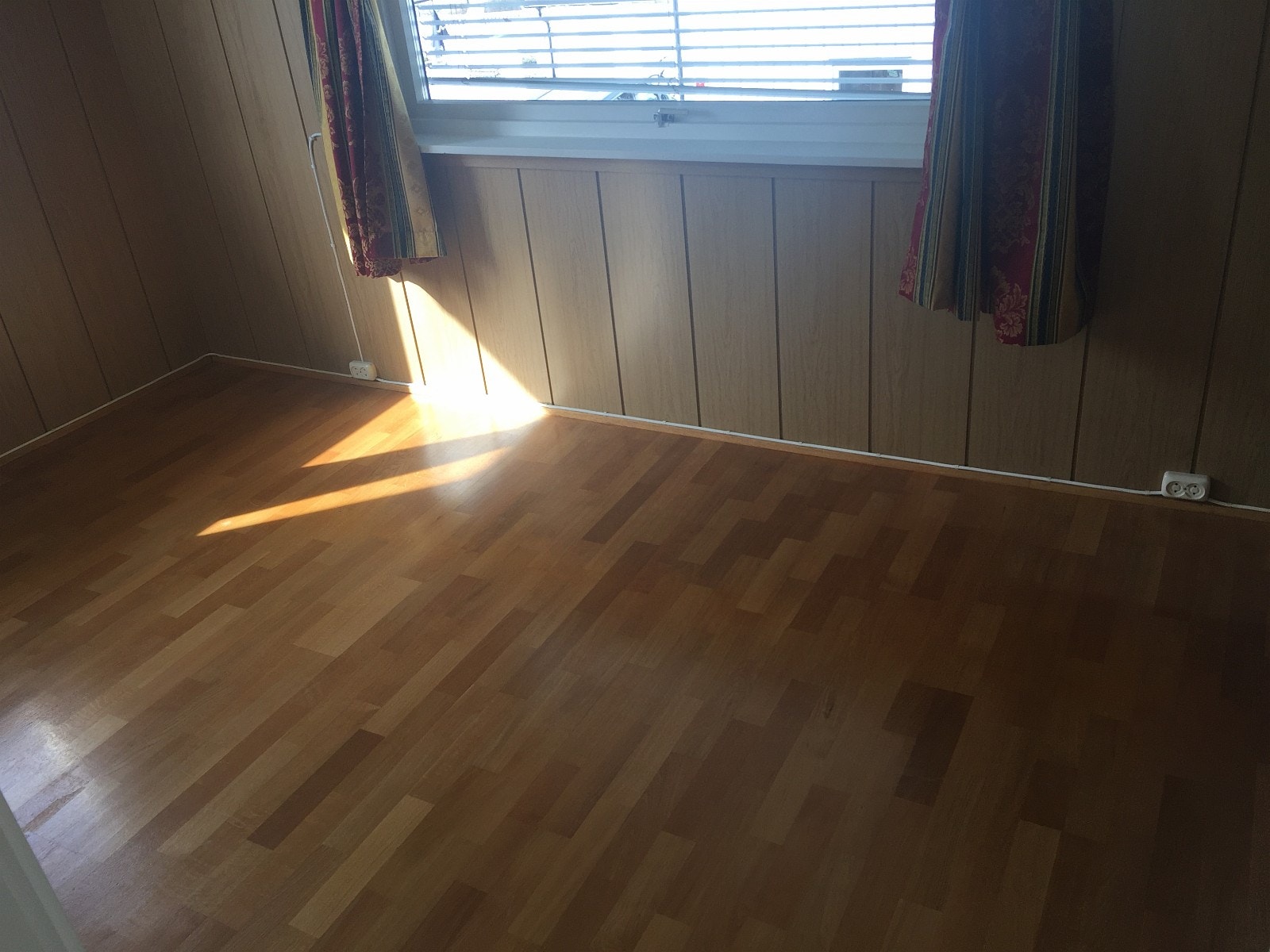 2. etasje - Rom 4 Galleribilde