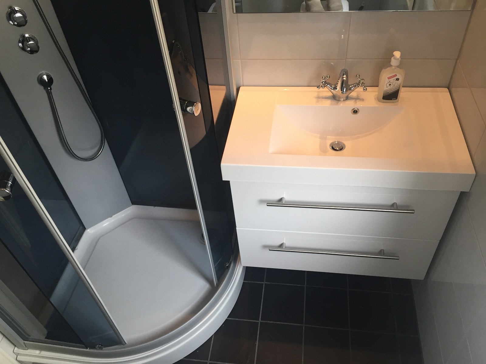 Bad 1. etasje Galleribilde