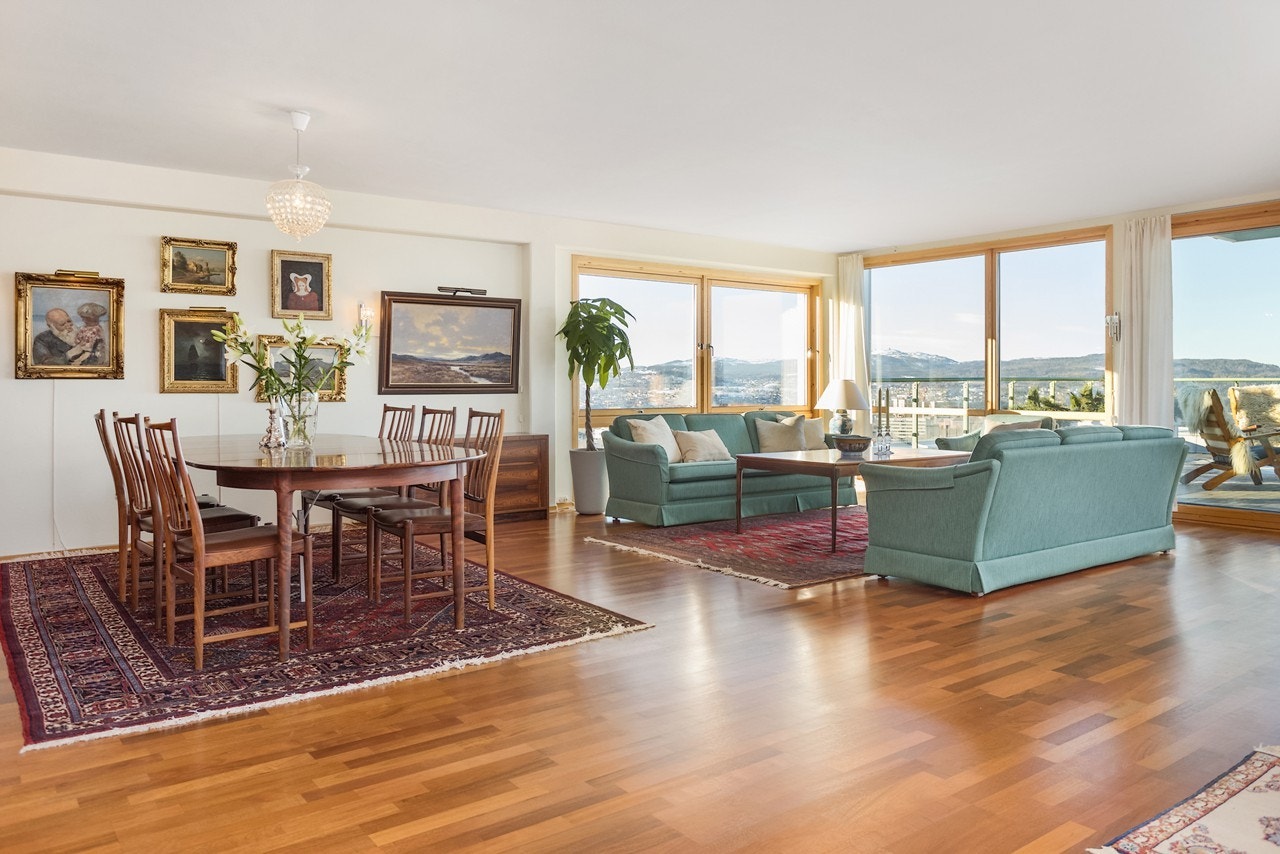 Nydelig stue med en herlig romfølelse Galleribilde