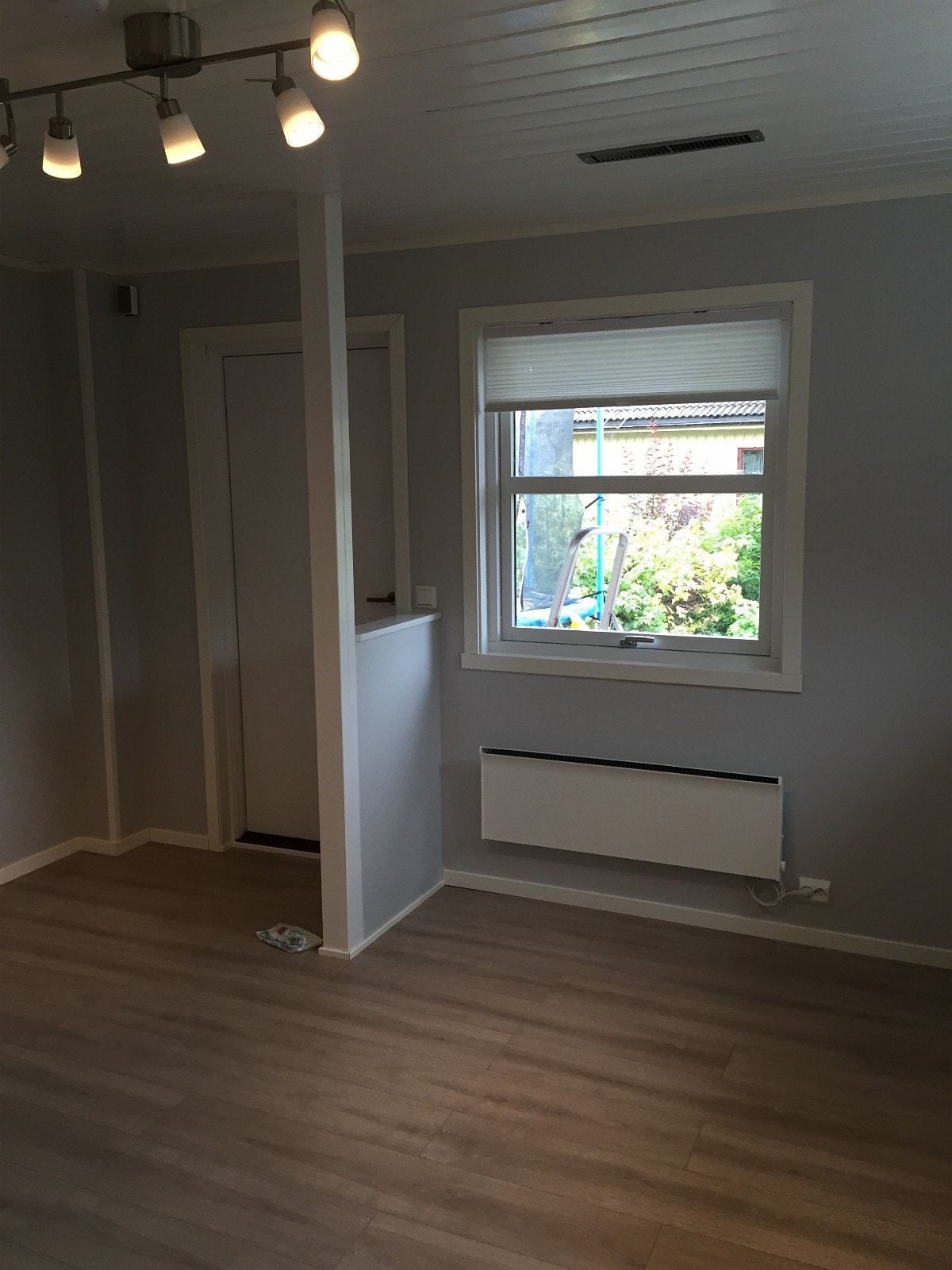 Stue og inngang Galleribilde