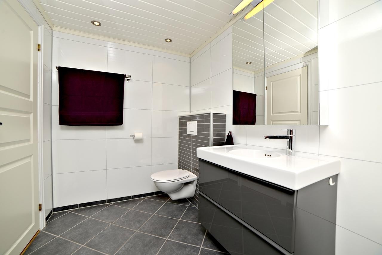 Baderom u.etg. Galleribilde