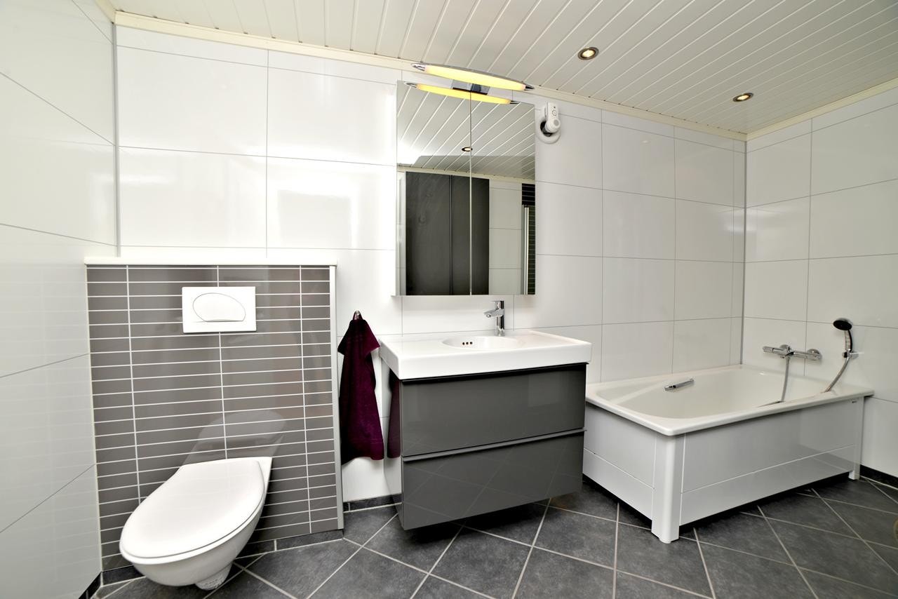 Baderom u.etg. Galleribilde