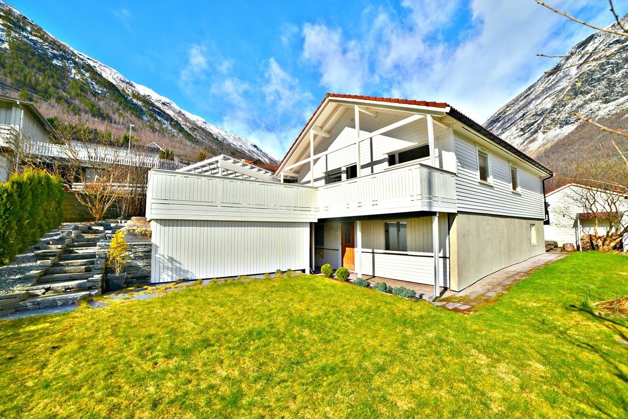 Seimsvegen 2 Galleribilde