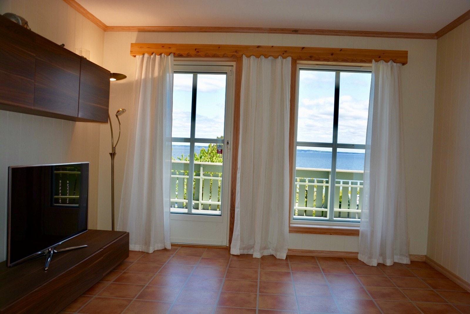 Stue med gode lysforhold Galleribilde