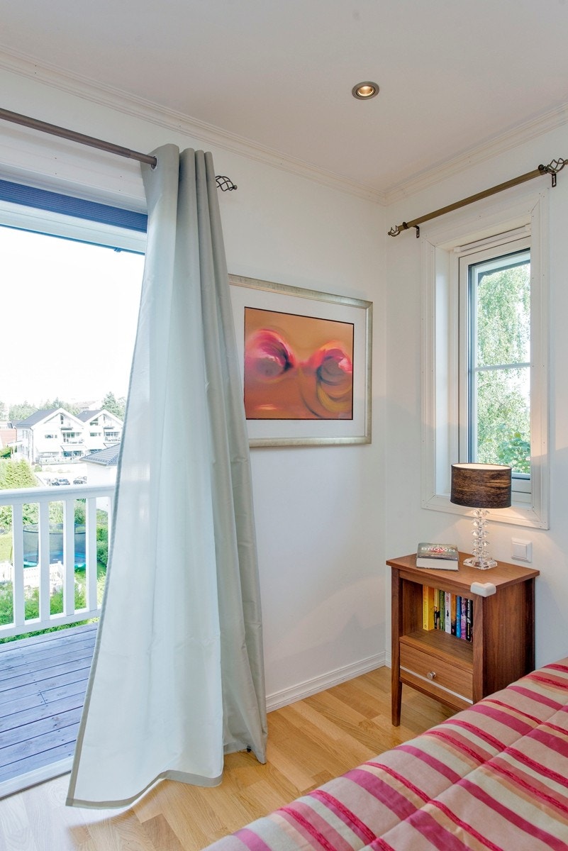 Soverom 1 med utgang til balkong Galleribilde