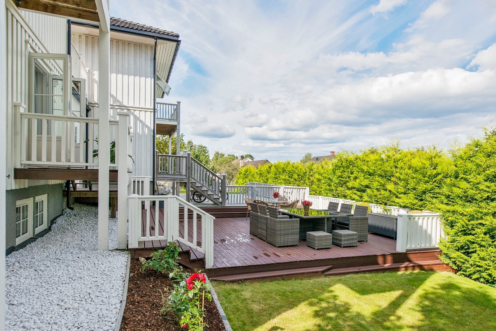 Terrasse og hage Galleribilde