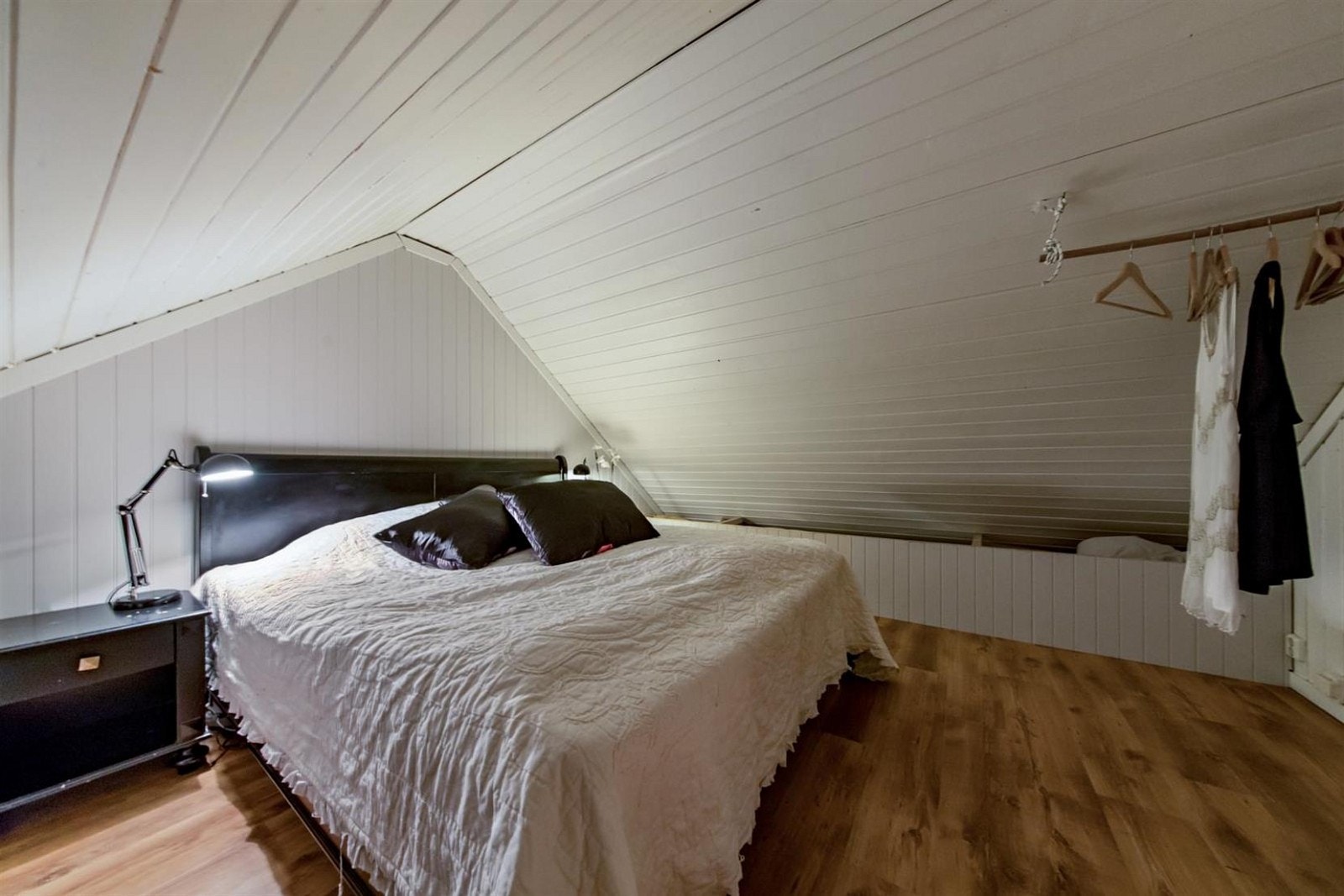 Hemsen over stuen. Galleribilde