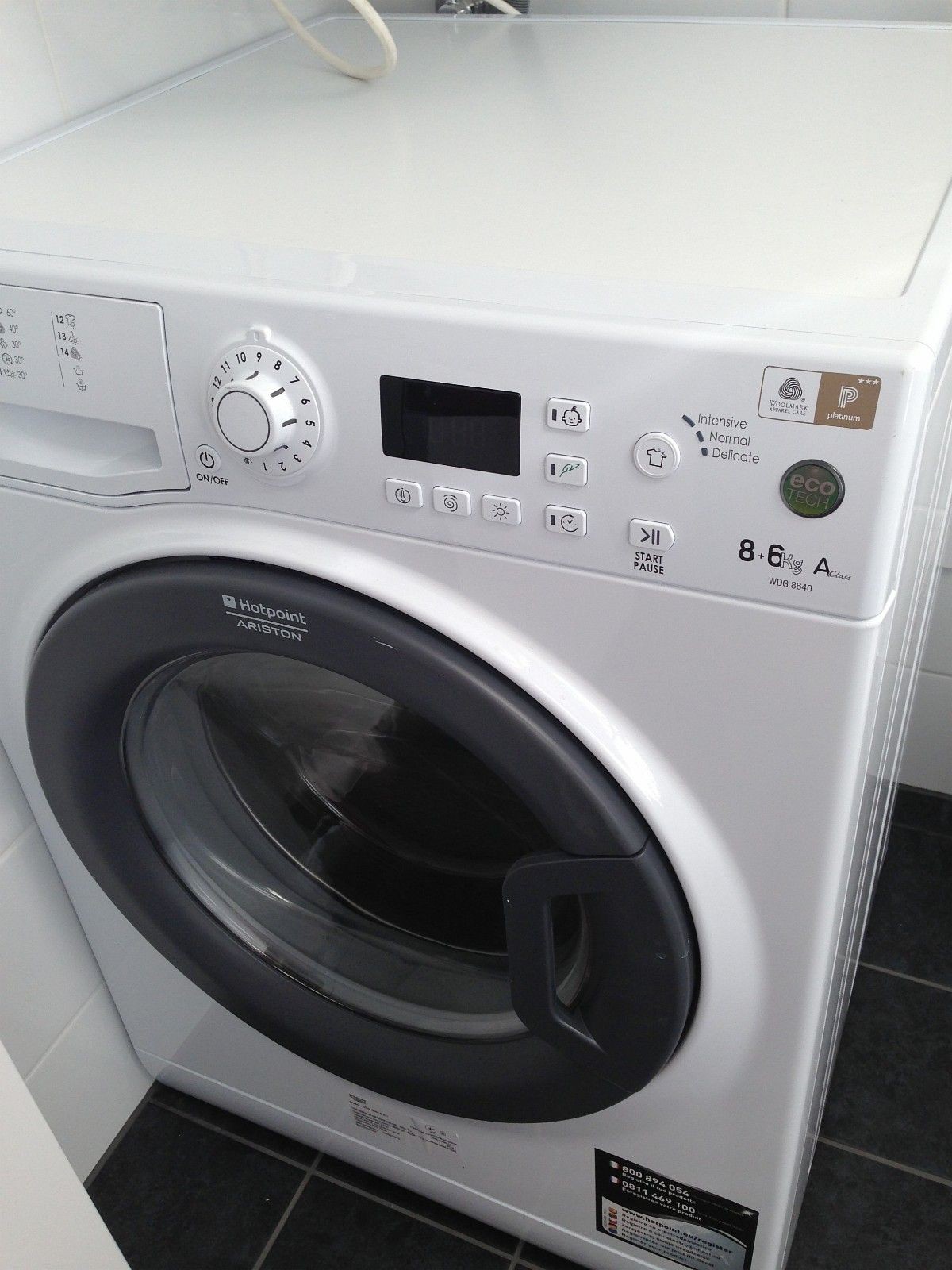 Kombinert vask og tørkemaskin Galleribilde