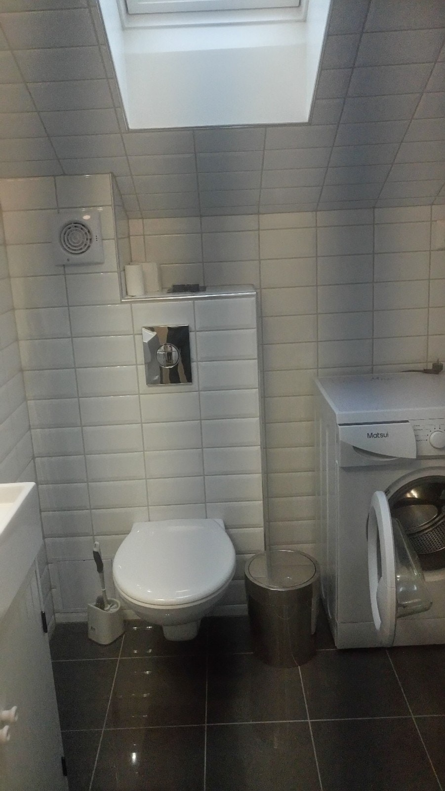 FULL FLISELAGT BAD Galleribilde