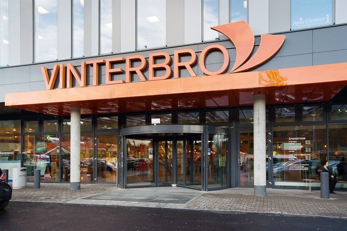 På Vinterbro senter har du med 85 butikker alt du trenger til dagligdagse dine/deres innkjøp. Galleribilde