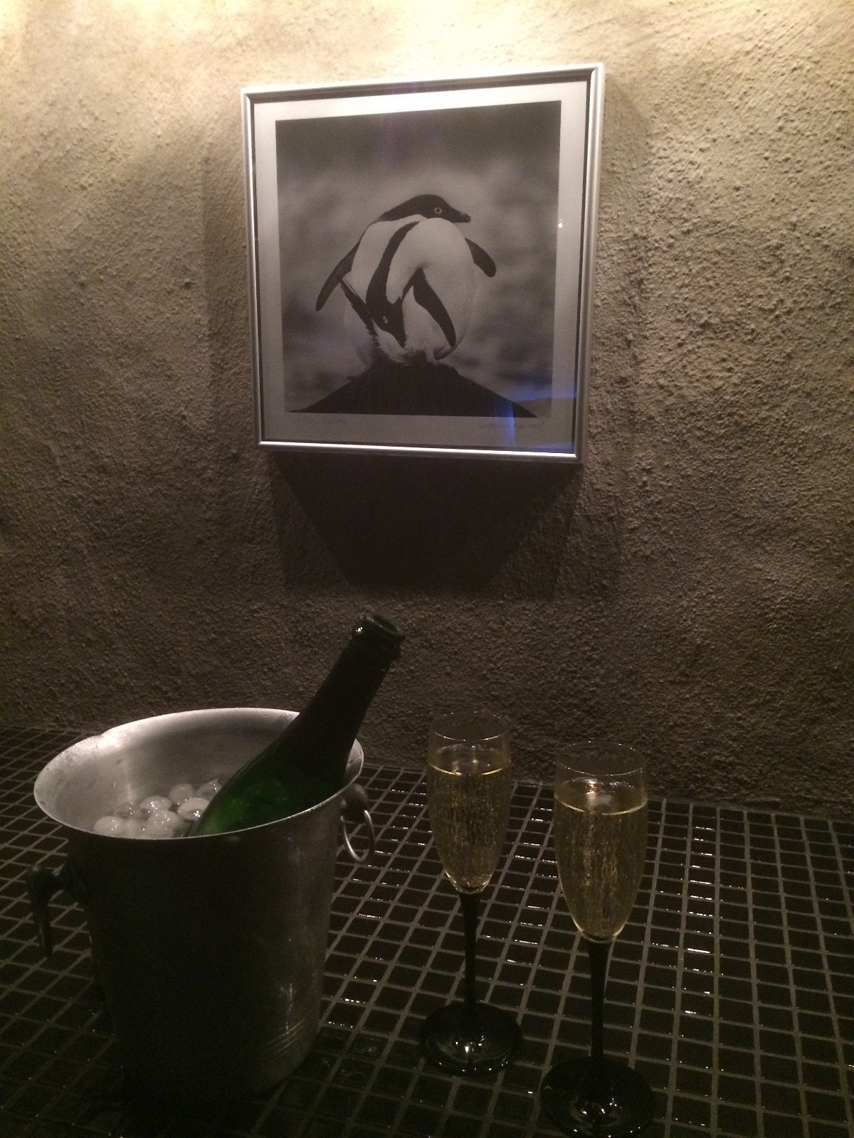 Et glass bobler...? Galleribilde