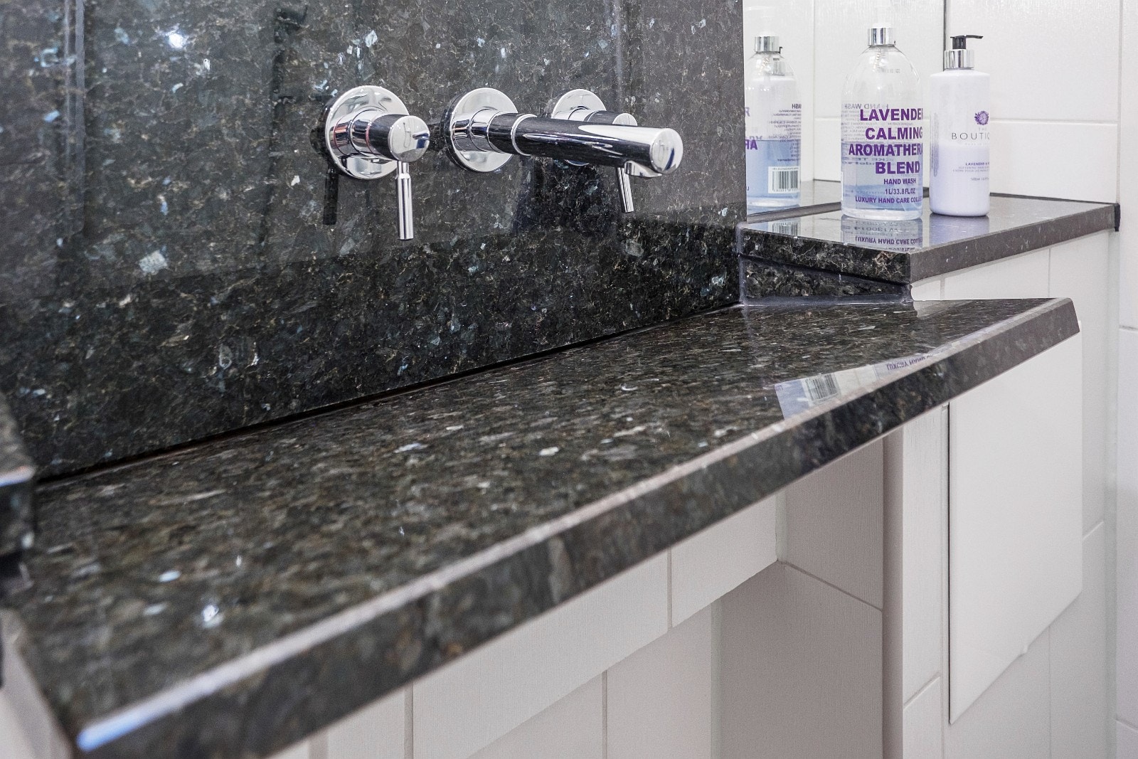 Gjestebad, detaljbilde Galleribilde