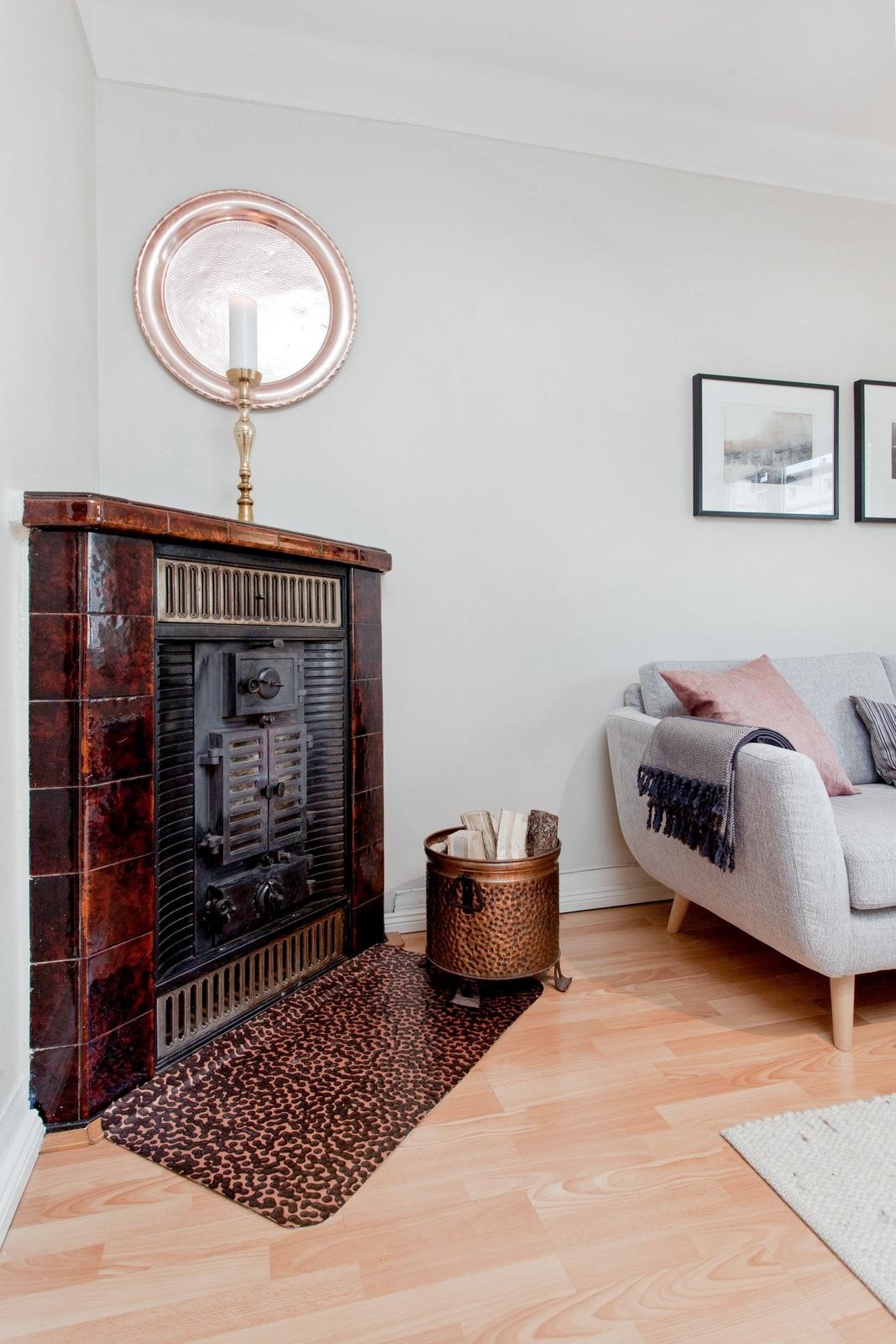 Vedkamin som varmer godt på kalde dager Galleribilde