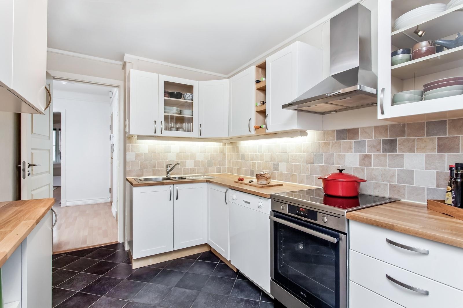 Fine fliser bak benk Galleribilde