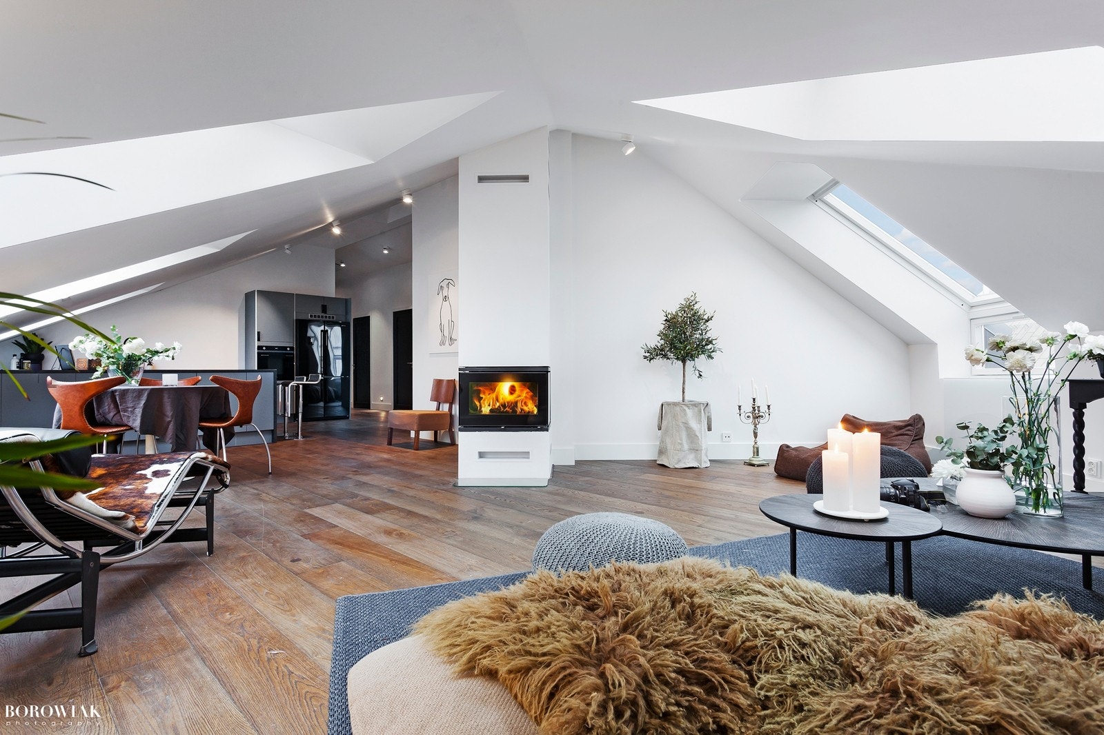 Påkostet og stilren loftsleilighet du kan flytte rett inn i! Galleribilde