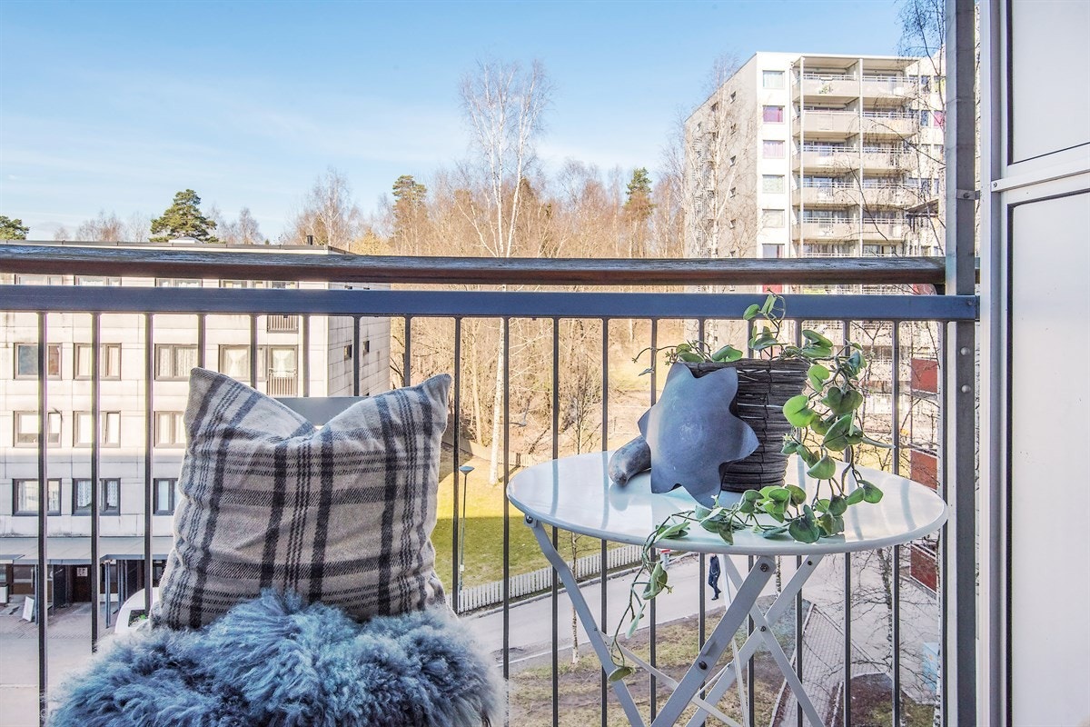 Her er det bare å nyte ettermiddagssolen og utsikt. Galleribilde