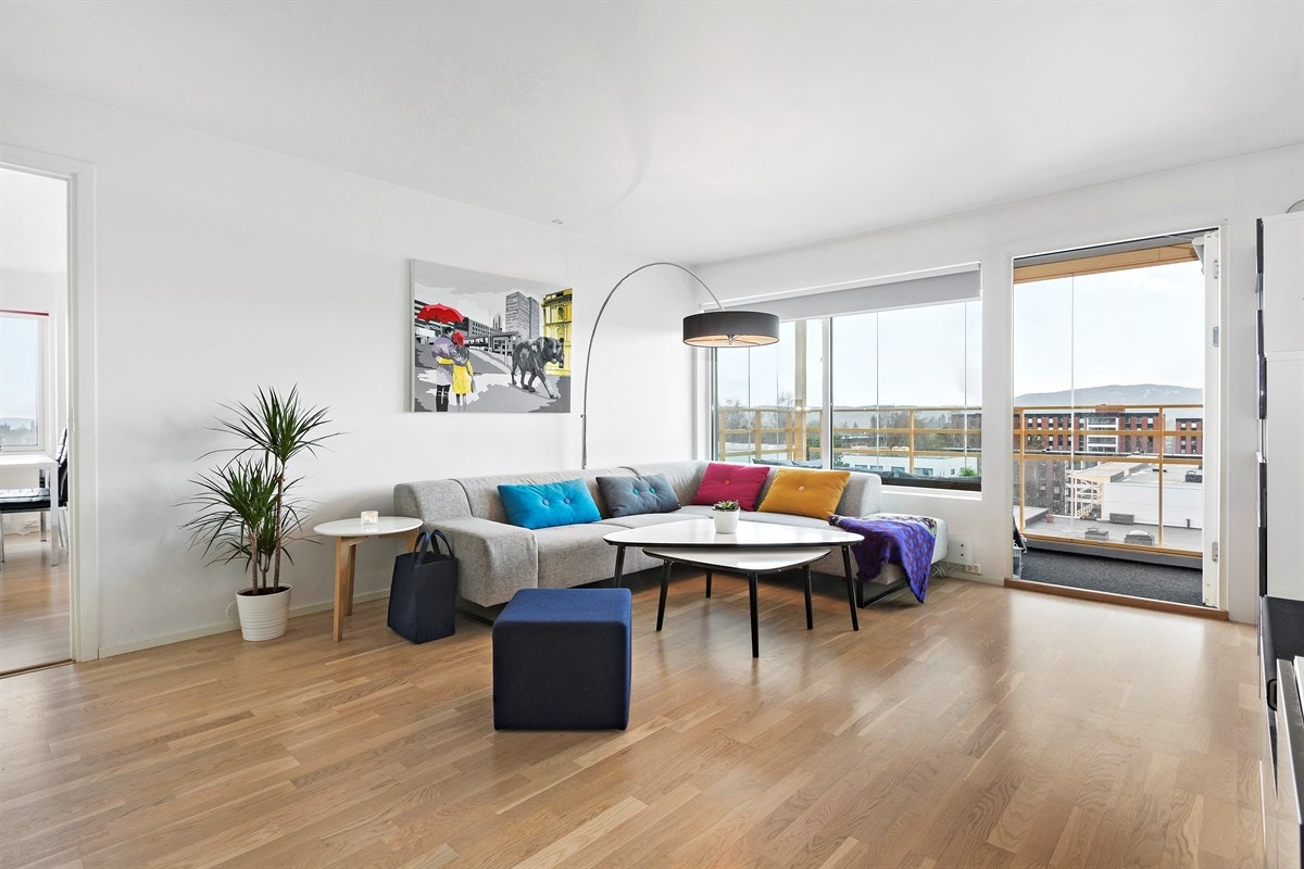 Hovseterveien 98 er moderne og lys leilighet beliggende ved foten av Holmenkollåsen Galleribilde