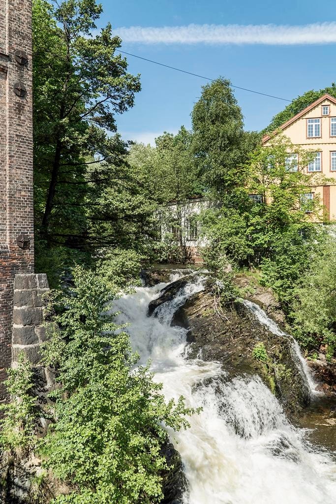 Akerselva renner like ved, som byr på flere koselige turområder. Galleribilde