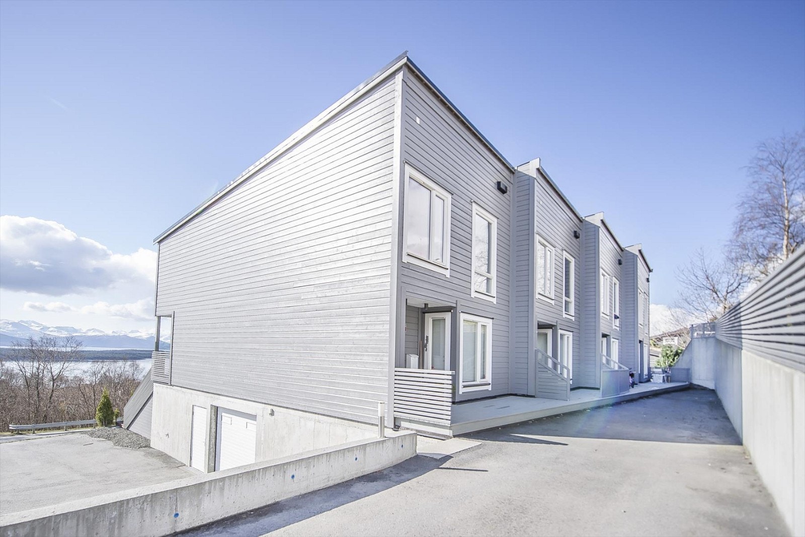 Inngangsparti Galleribilde