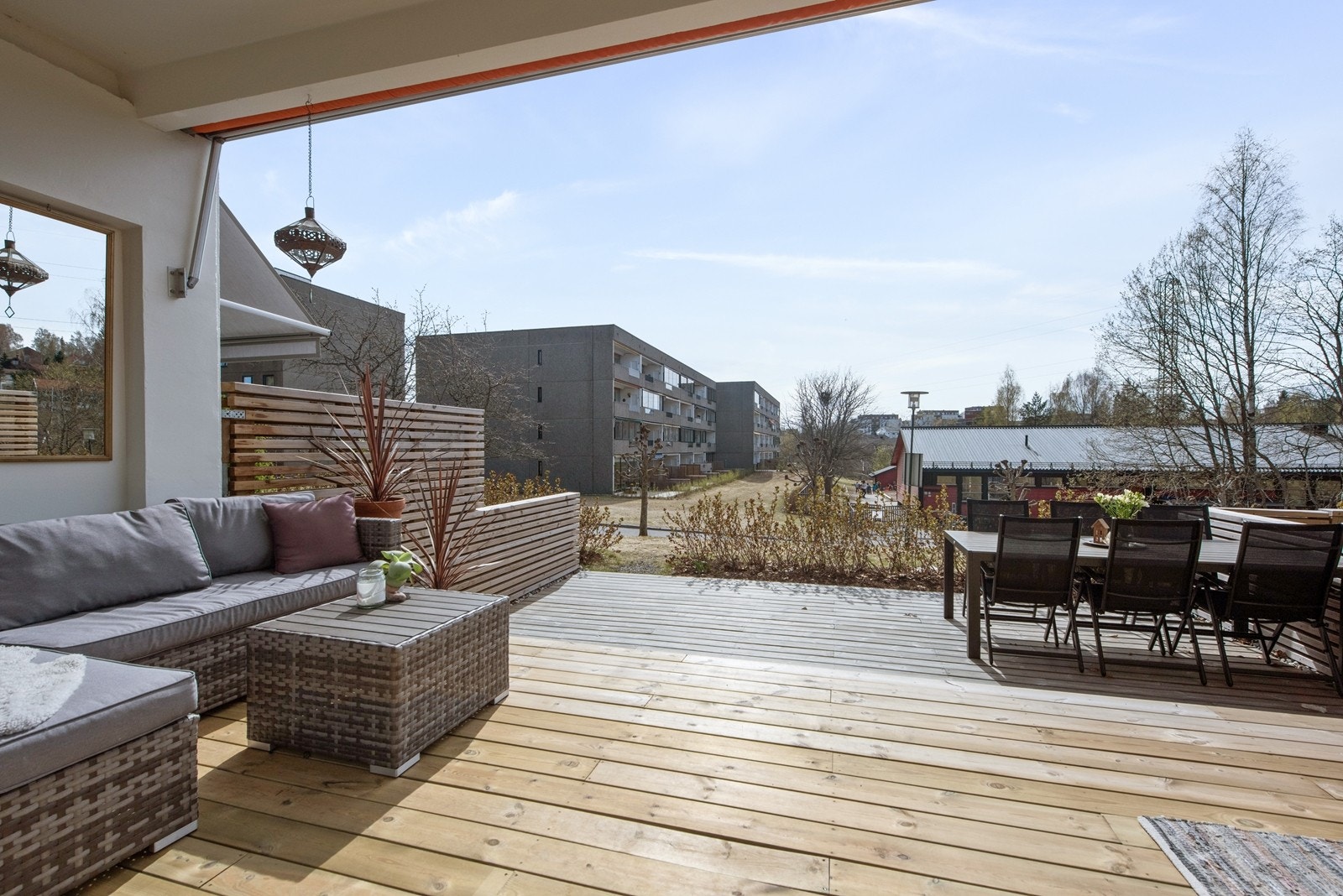 Stor og solrik terrasse på 34 kvm Galleribilde