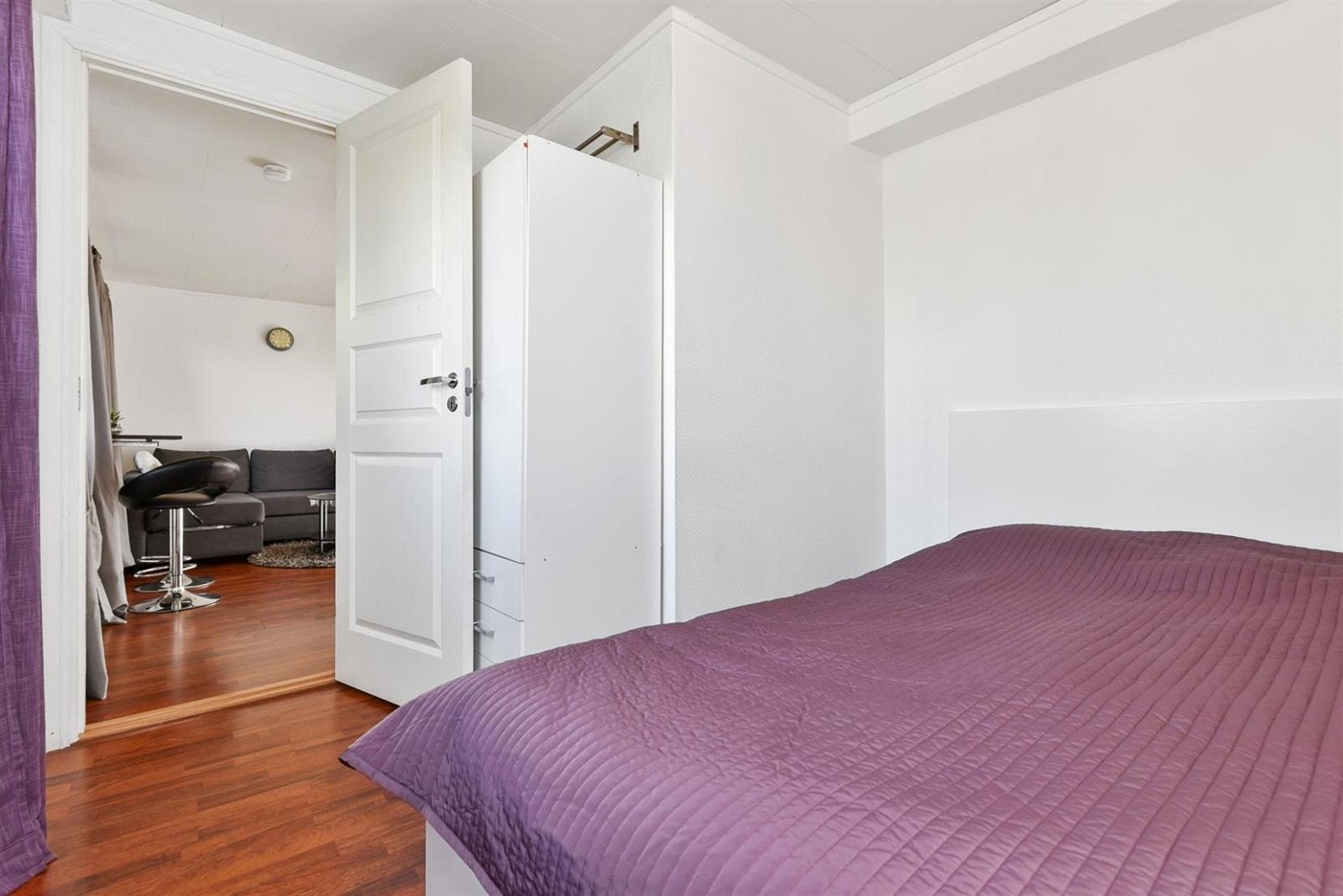 Leiligheten har for øvrig god lagringsplass med disponibel bod på 3 kvm i samme etasje. Galleribilde