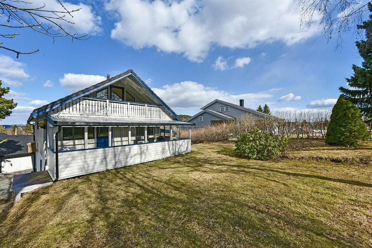 Det er meget gode solforhold på eiendommen. Galleribilde