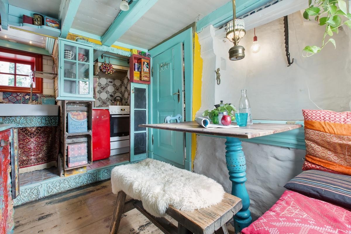 Sjarmerende og effektiv kjøkkeninnredning Galleribilde