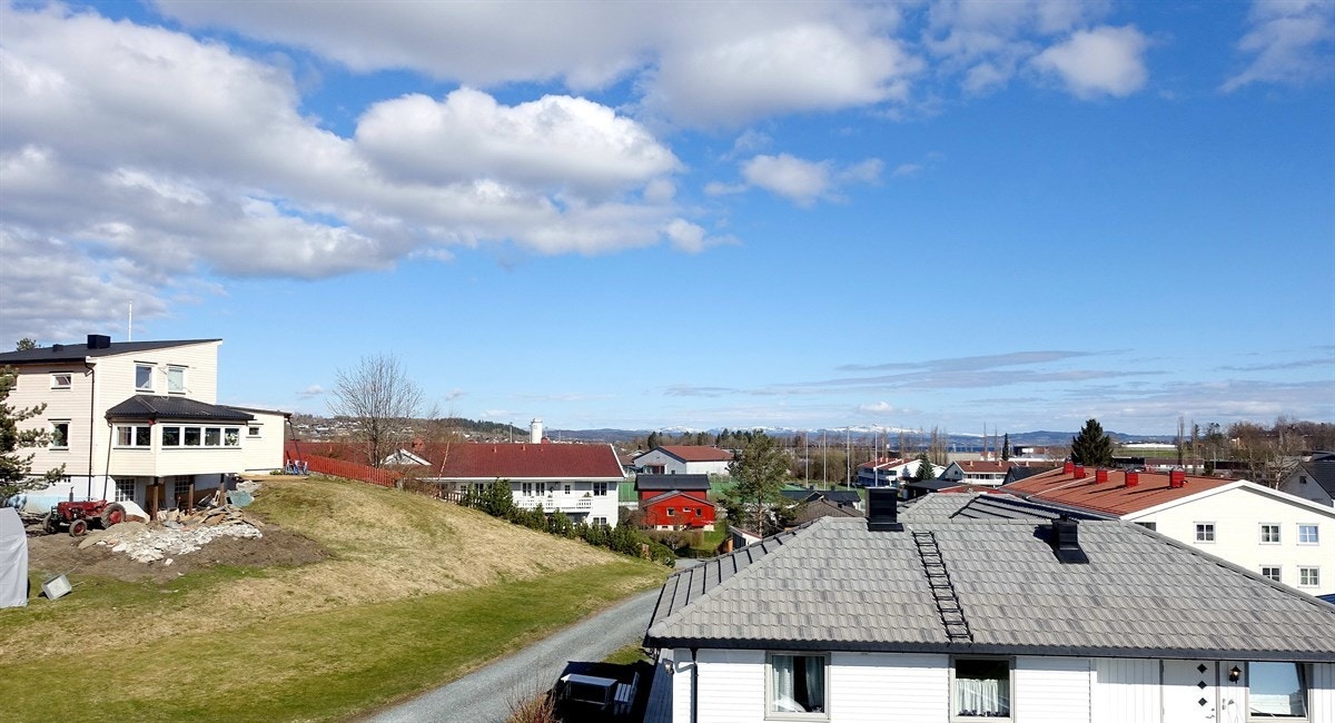 Delvis sjøutsikt fra veranda Galleribilde